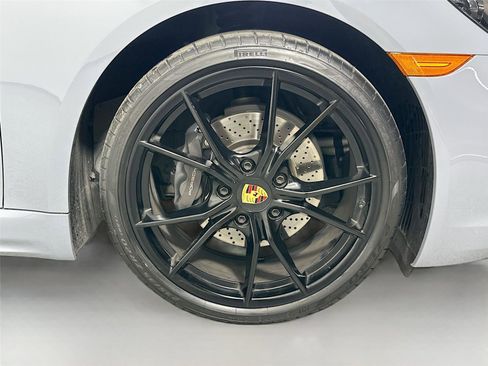 Used 2024 Porsche 718 Cayman RWD image 14