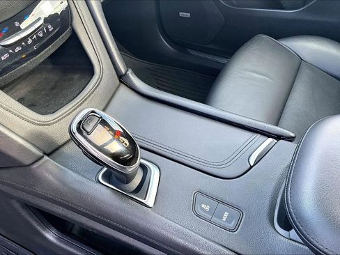 Used 2018 Cadillac XT5 Premium Luxury image 14