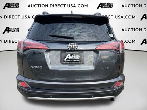 Used 2018 Toyota RAV4 XLE image 5