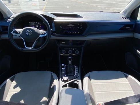 Used 2023 Volkswagen Taos SE w/ Panoramic Sunroof Package AWD/4WD image 24