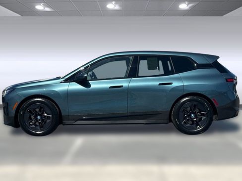 Certified 2023 BMW iX xDrive50 w/ Premium Package AWD/4WD image 2