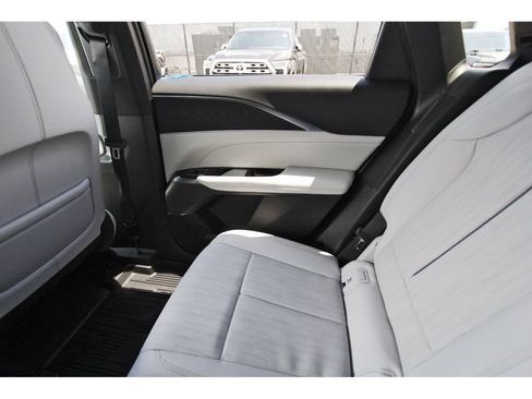 New 2026 Cadillac Lyriq Luxury AWD/4WD image 12