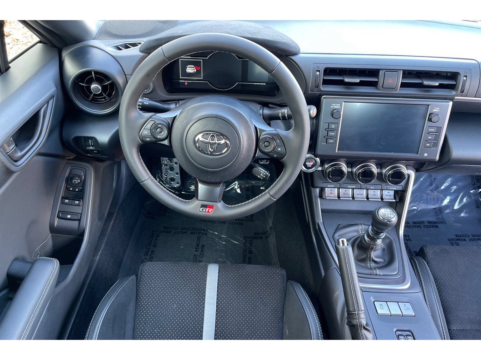Used 2025 Toyota GR86 Premium w/ Performance Package RWD image 16