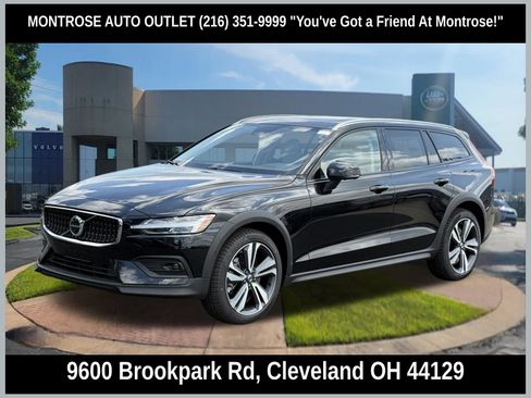 New 2026 Volvo V60 B5 Cross Country Plus w/ Protection Package Premier AWD/4WD image 1