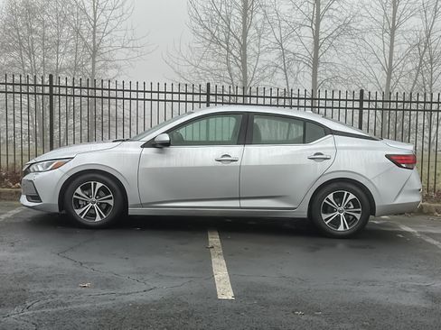 Used 2021 Nissan Sentra SV image 7