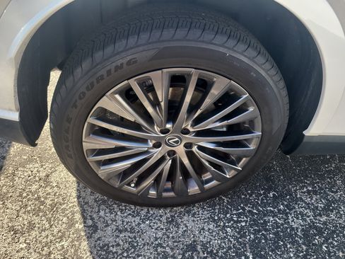 Used 2023 Lexus RX 350 w/ Accessory Package FWD image 8