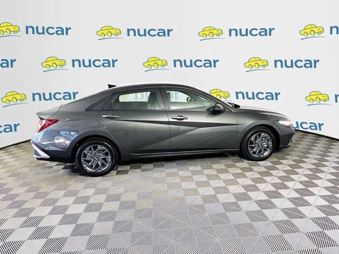 Used 2024 Hyundai Elantra SEL FWD image 8