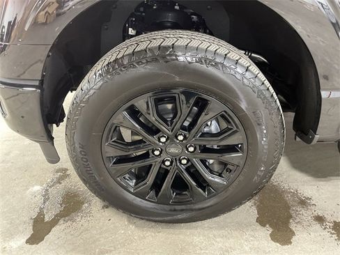 Used 2025 Ford F150 Lariat w/ Equipment Group 501A Mid image 22