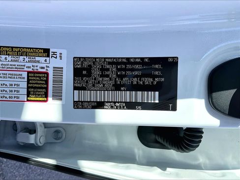 Used 2025 Lexus TX 500h AWD w/ Technology Package image 6