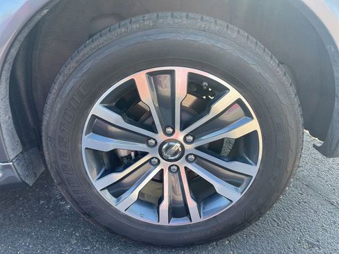 Certified 2019 Nissan Armada SL w/ Premium Package image 6