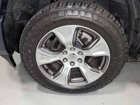 Used 2021 RAM 1500 Limited image 3