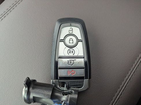 New 2026 Ford Explorer Platinum image 37