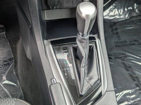 Used 2018 Toyota Corolla LE FWD image 12