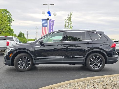 Used 2023 Volkswagen Tiguan SE w/ Panoramic Sunroof Package AWD/4WD image 20