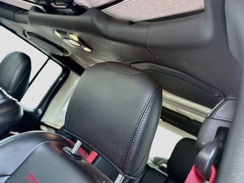 Used 2023 Jeep Wrangler Unlimited Rubicon 4xe AWD/4WD image 20