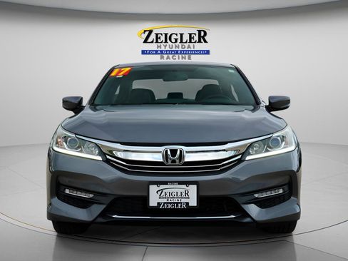 Used 2017 Honda Accord Sport image 2