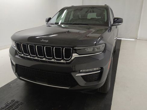 Used 2023 Jeep Grand Cherokee 4WD 4xe image 15