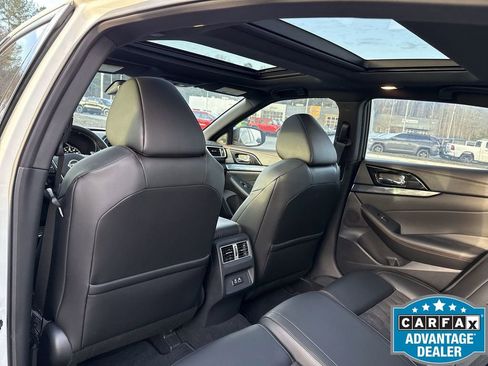 Used 2023 Nissan Maxima SR w/ Sport Mat Group image 27