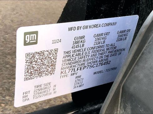 Used 2025 Chevrolet Trax LS FWD image 37