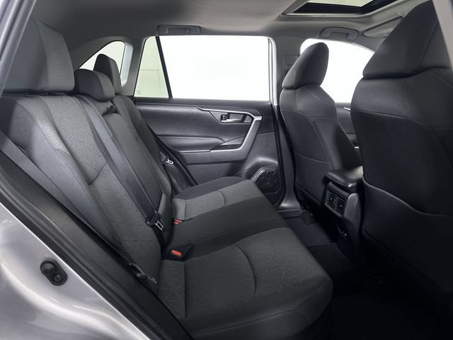 Used 2022 Toyota RAV4 XLE w/ Convenience Package AWD/4WD image 28