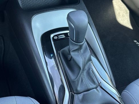 Certified 2025 Toyota Corolla SE image 20