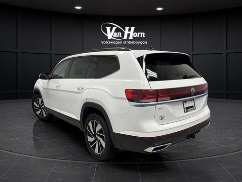 Used 2024 Volkswagen Atlas SE image 5