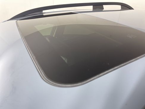 Used 2019 Subaru Crosstrek 2.0i Limited w/ Moonroof Package w/Navigation image 6