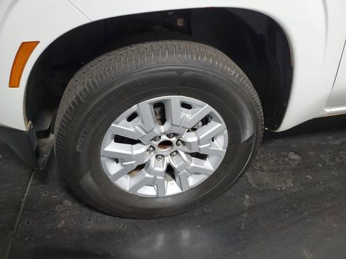 Used 2022 Nissan Frontier SV image 7