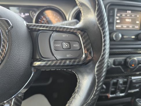 Used 2020 Jeep Gladiator Sport w/ Quick Order Package 24S image 18