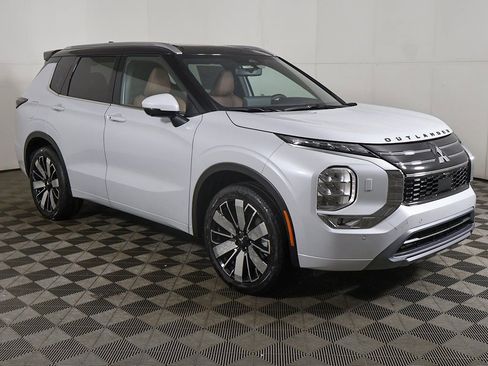 New 2026 Mitsubishi Outlander SEL image 2