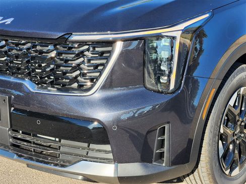 New 2026 Kia Sorento S w/ S Panoramic Sunroof Package image 7