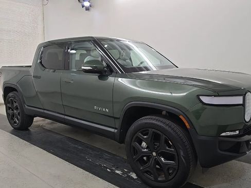 Used 2024 Rivian R1T Adventure AWD/4WD image 2