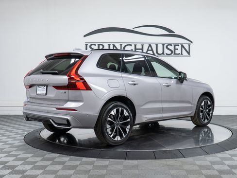 New 2026 Volvo XC60 B5 Plus w/ Climate Package AWD/4WD image 5