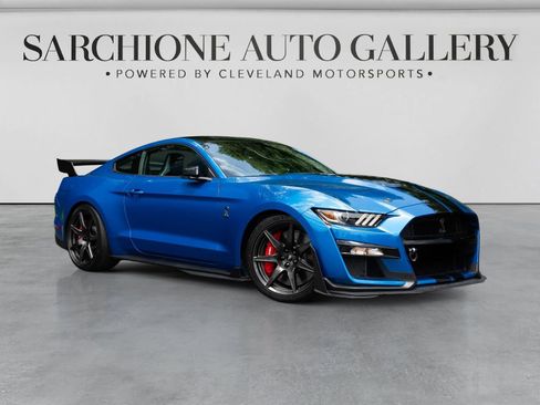 Used 2021 Ford Mustang Shelby GT500 w/ Carbon Fiber Track Pack RWD image 8