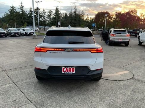 New 2026 Chevrolet Equinox EV LT image 7