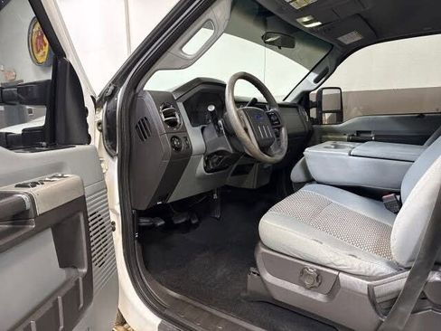 Used 2015 Ford F250 XLT w/ FX4 Off-Road Package AWD/4WD image 12