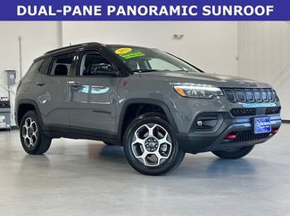 Used 2022 Jeep Compass Trailhawk w/ Trailhawk Elite Group video 2