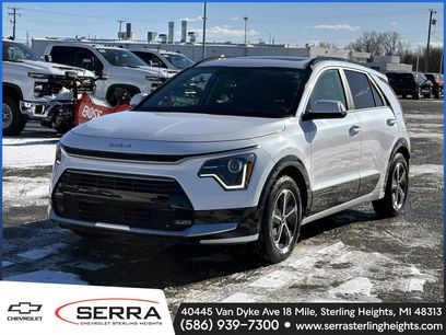 Used 2023 Kia Niro SX