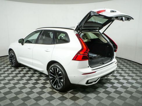 Used 2026 Volvo XC60 B5 Ultra w/ Protection Package Premier AWD/4WD image 32