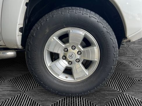 Used 2012 Toyota Tacoma PreRunner image 11