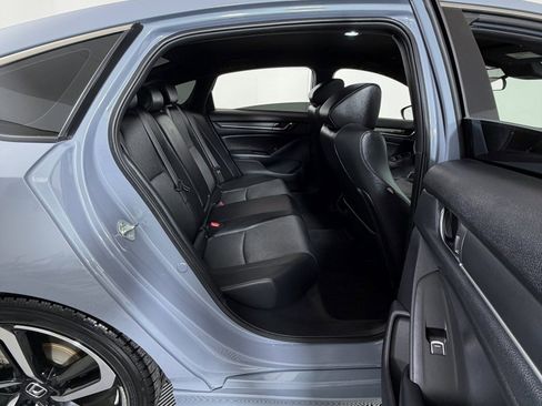 Used 2021 Honda Accord Sport image 6