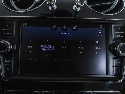 Used 2017 Bentley Bentayga W12 image 29