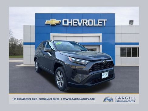 Used 2025 Toyota RAV4 XLE AWD/4WD image 1