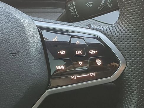 Used 2022 Volkswagen GTI S image 26