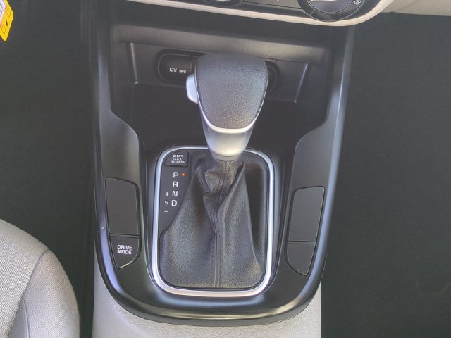 Certified 2025 Kia Soul LX w/ LX Technology Package FWD image 23