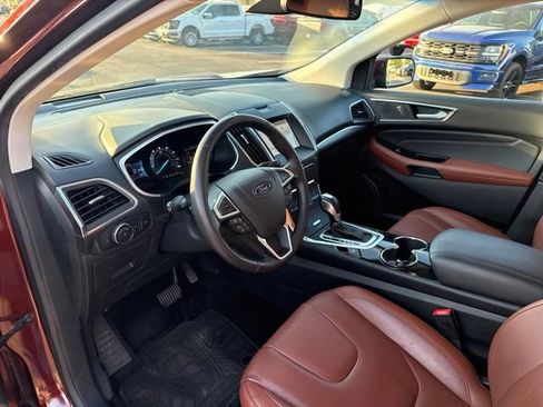 Used 2016 Ford Edge Titanium w/ Equipment Group 302A FWD image 10