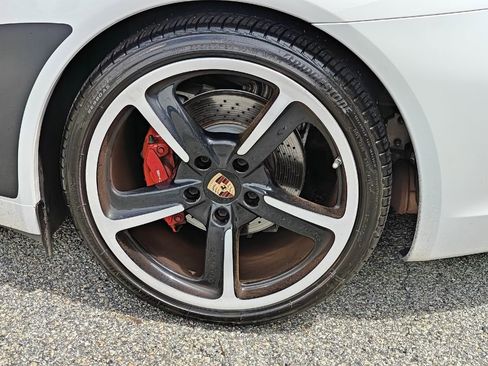 Used 2015 Porsche 911 Carrera S RWD image 12