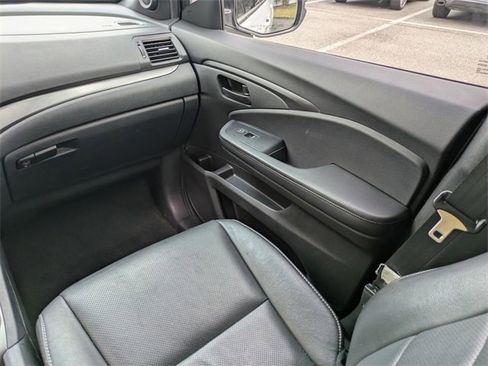 Used 2023 Honda Passport EX-L image 14
