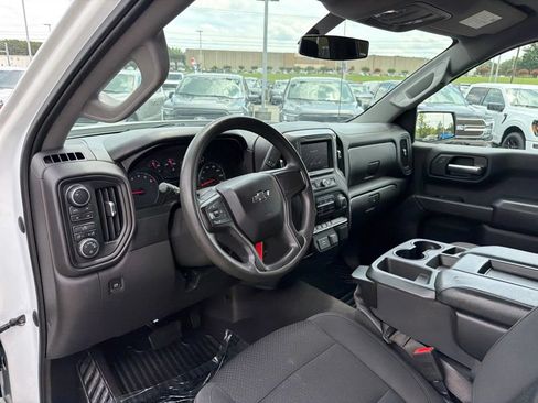 Used 2020 Chevrolet Silverado 1500 Custom Trail Boss w/ Custom Convenience Package AWD/4WD image 12