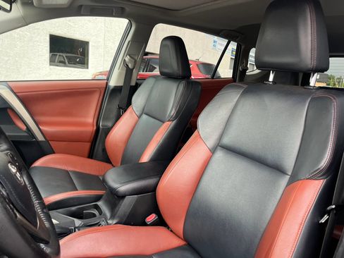 Used 2013 Toyota RAV4 Limited AWD/4WD image 10